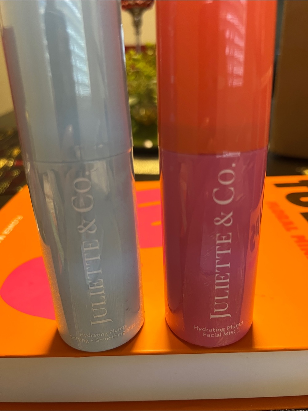 Hydrating Plump Facial Mist - Pink and Light Blue